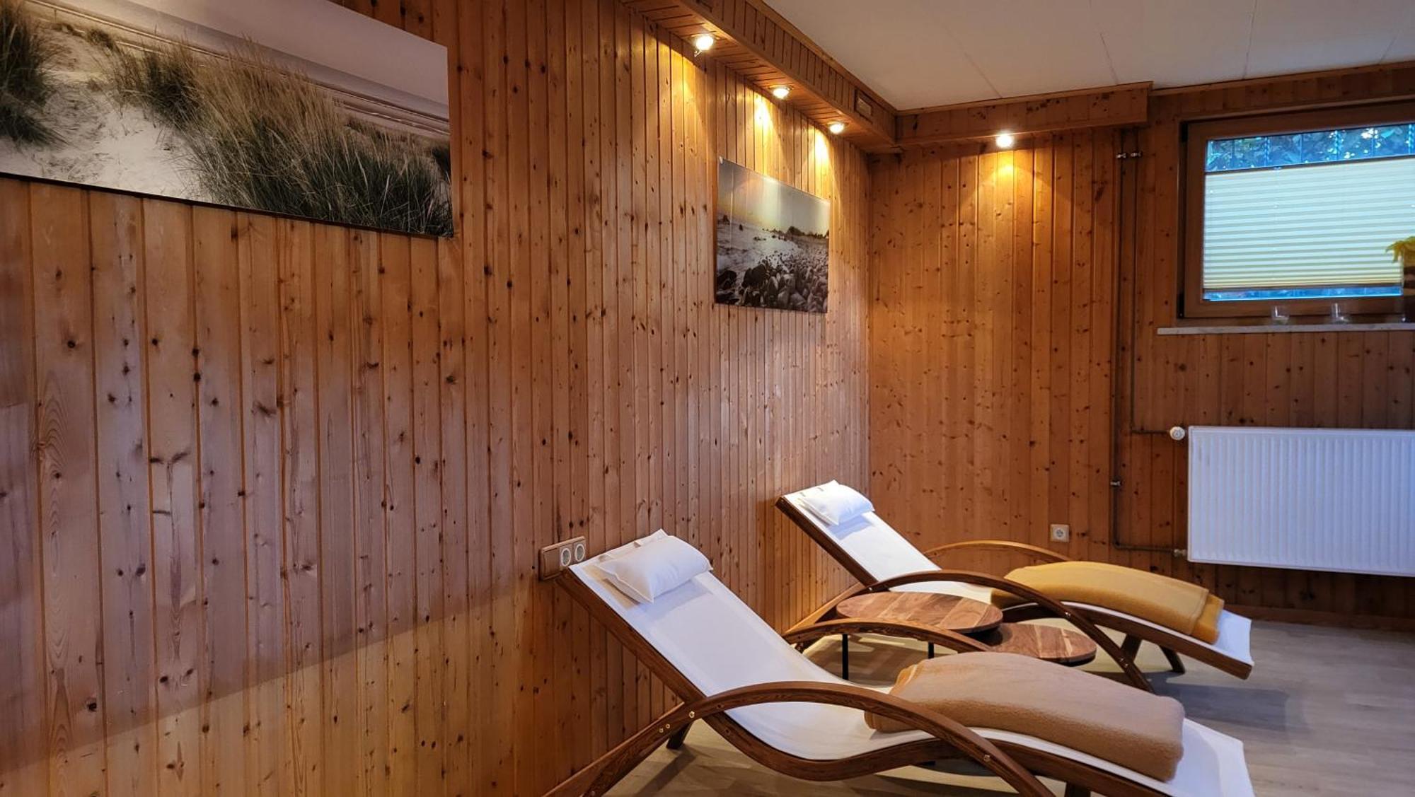 Zwei Ferienwohnungen Ankerpatz 70 Qm Mit Loggia & Puppenstube 50 Qm Mit Gartenterrasse In Hagenburg Naehe Steinhuder Meer Exterior photo